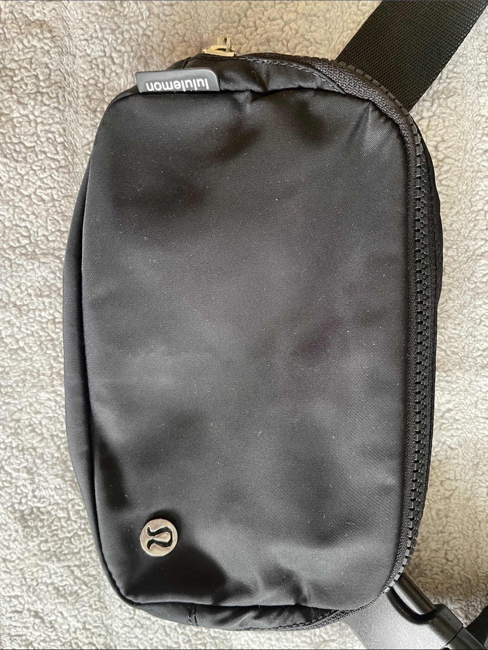 lululemon athletica Black Crossbody or Belt Bag with Logo - Picture 2 of 5
